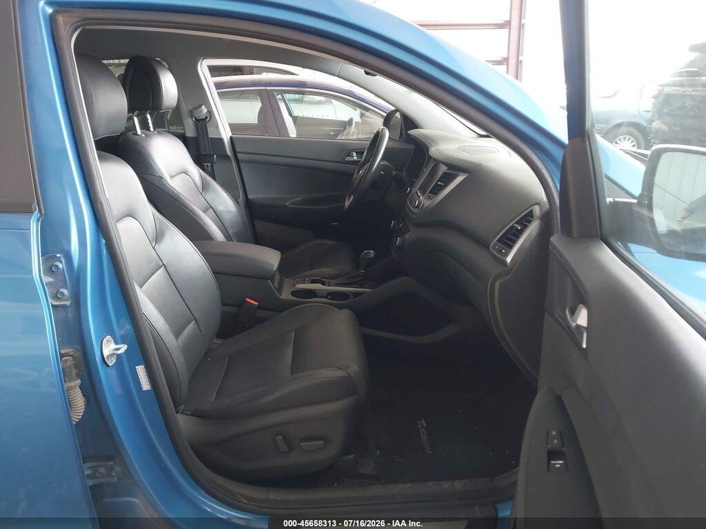 KM8J3CA21HU304645 2017 HYUNDAI TUCSON photo no. 5