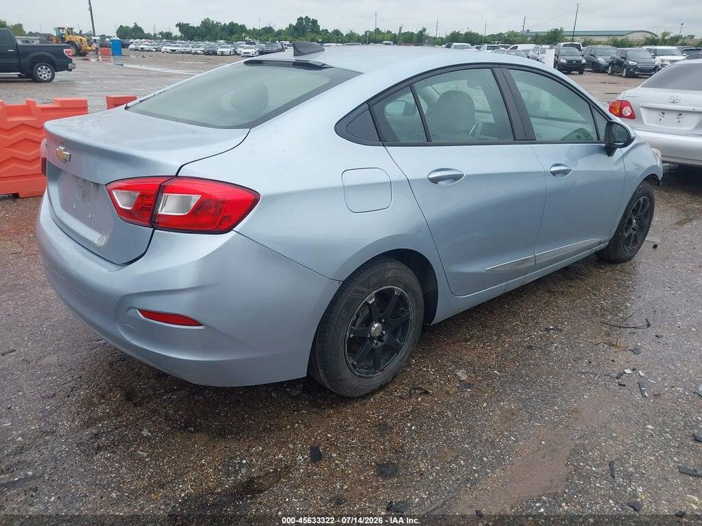1G1BC5SM9J7124668 2018 CHEVROLET CRUZE photo no. 4