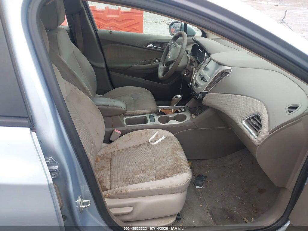 1G1BC5SM9J7124668 2018 CHEVROLET CRUZE photo no. 5