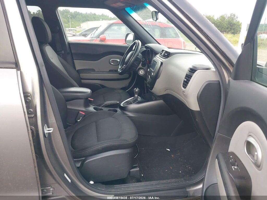 KNDJP3A55H7429634 2017 KIA SOUL photo no. 5