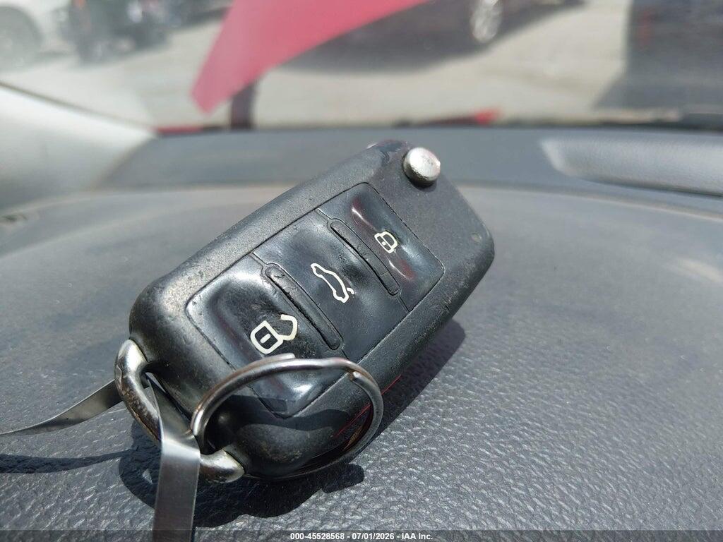 3VWDP7AJ3CM333482 2012 VOLKSWAGEN JETTA photo no. 11