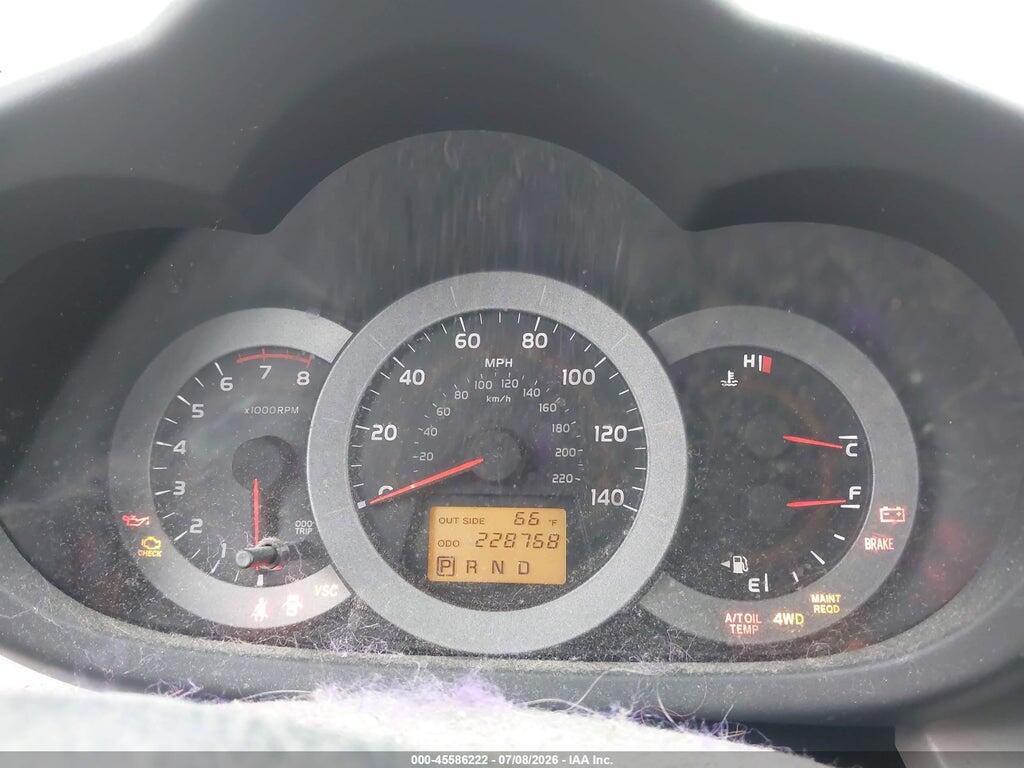 JTMBD33V476045178 2007 TOYOTA RAV4 photo no. 7