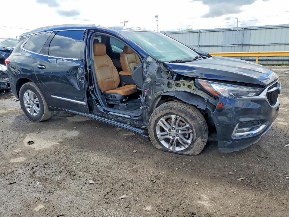 5GAERBKW7JJ156171 2018 BUICK ENCLAVE photo no. 4