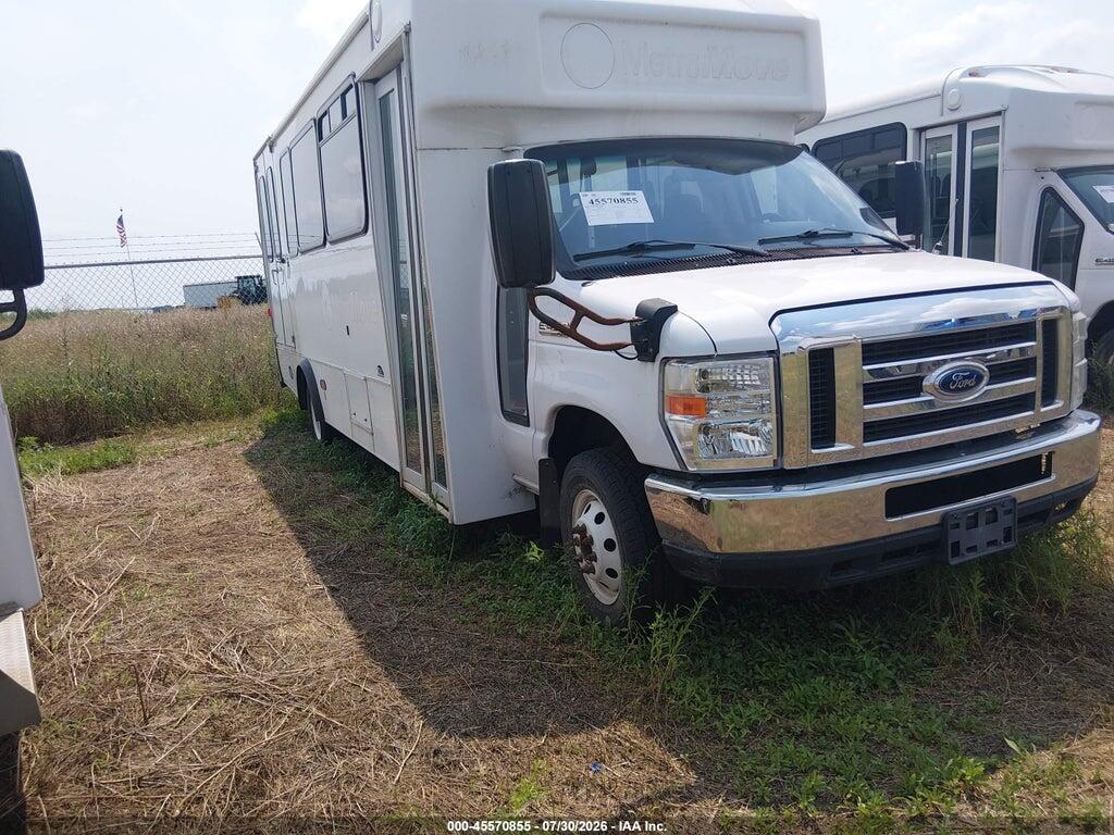 1FDFE4FS5JDC37293 2018 FORD E-450 CUTAWAY photo no. 1