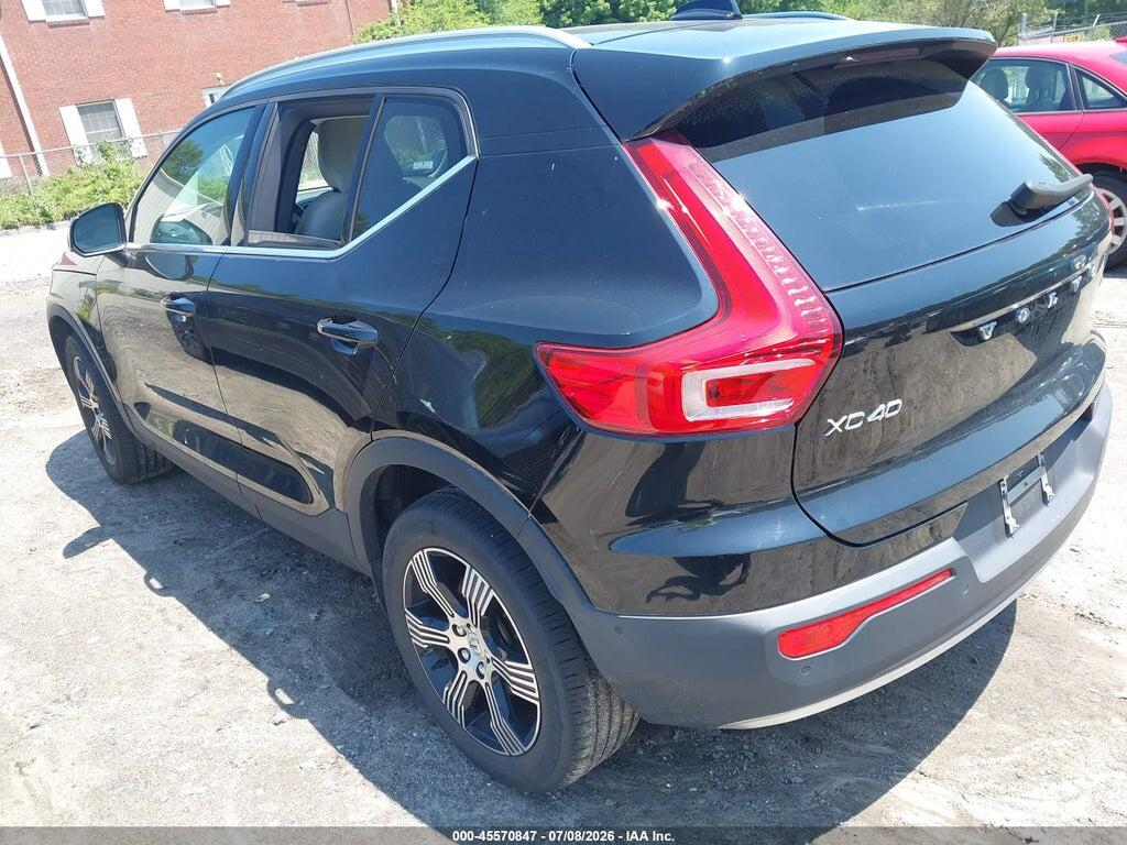 YV4162UL8M2508307 2021 VOLVO XC40 photo no. 3