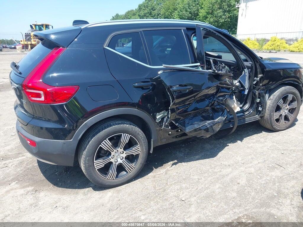 YV4162UL8M2508307 2021 VOLVO XC40 photo no. 4