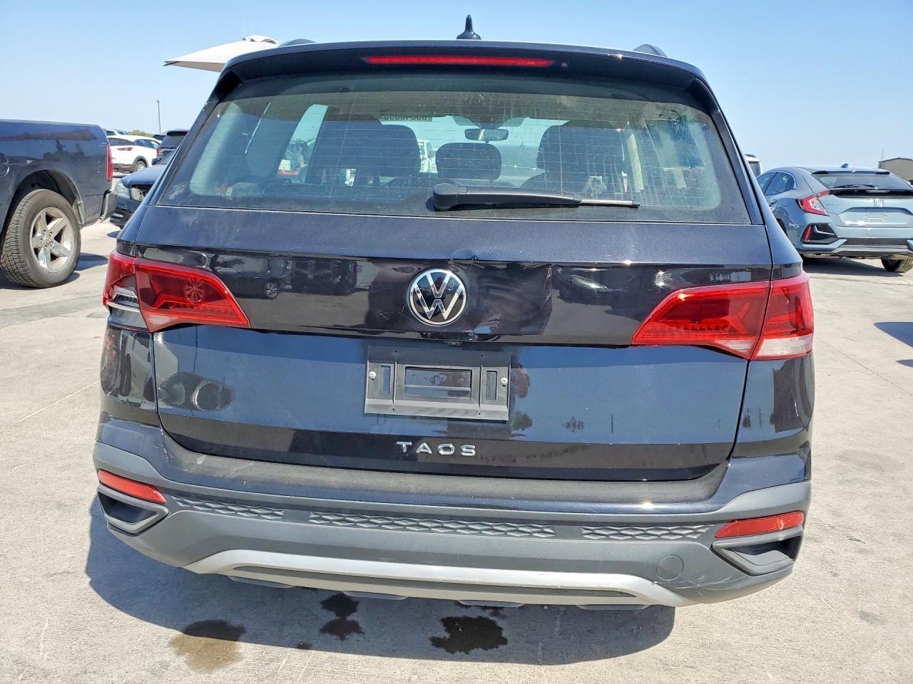 2024 VOLKSWAGEN TAOS S — Фото 6 из 12