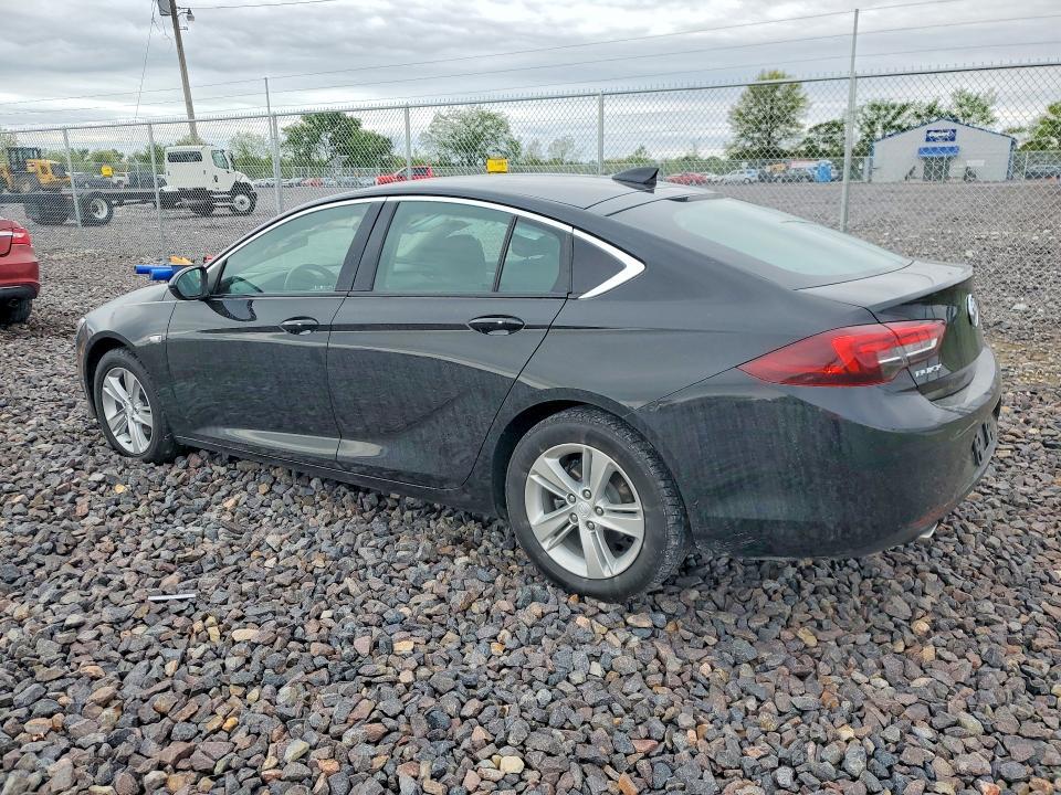 2018 BUICK REGAL PREFERRED — Фото 2 из 12