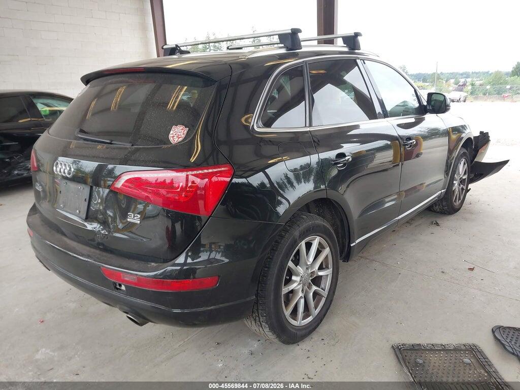 WA1LKAFP3AA044789 2010 AUDI Q5 photo no. 4