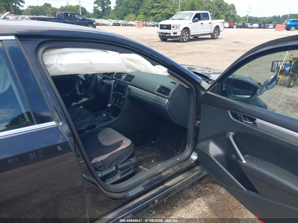 1VWAT7A37HC016894 2017 VOLKSWAGEN PASSAT photo no. 5