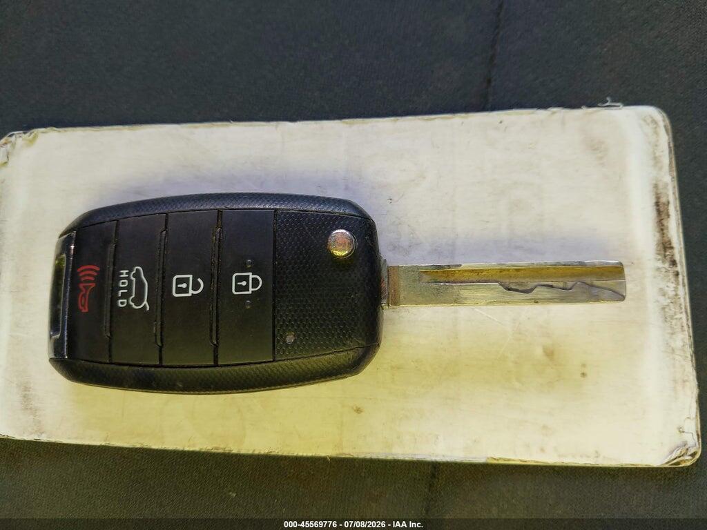 5XYPG4A3XKG476442 2019 KIA SORENTO photo no. 11