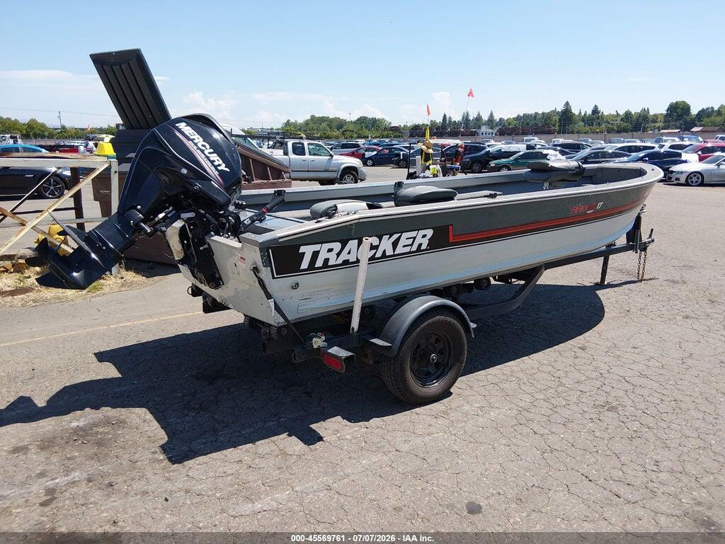 000000BUJ70775990 1993 TRACKER OTHER photo no. 2
