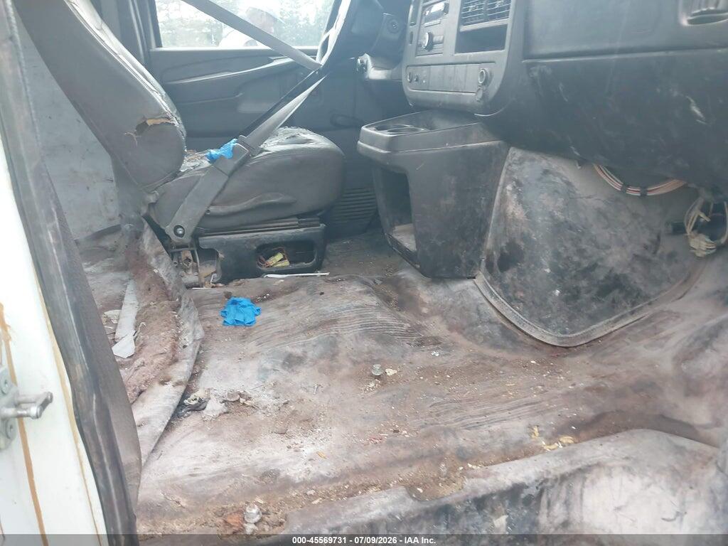 1GCWGFCA0B1127244 2011 CHEVROLET EXPRESS 2500 photo no. 5