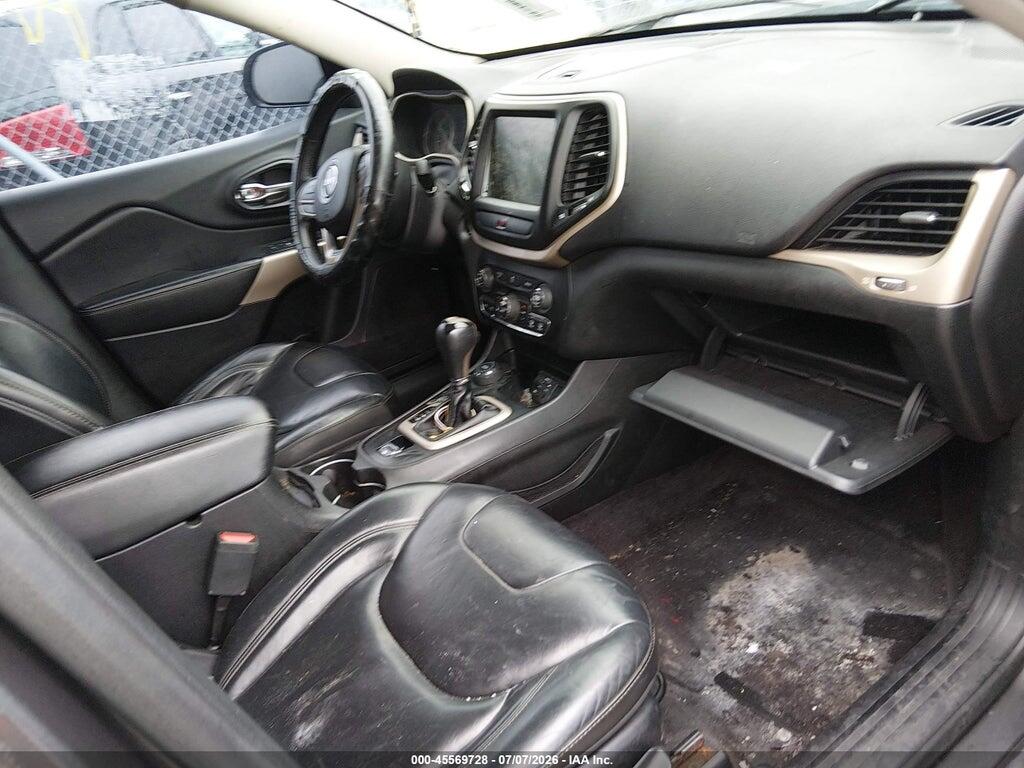 1C4PJMCB9HW575433 2017 JEEP CHEROKEE photo no. 5
