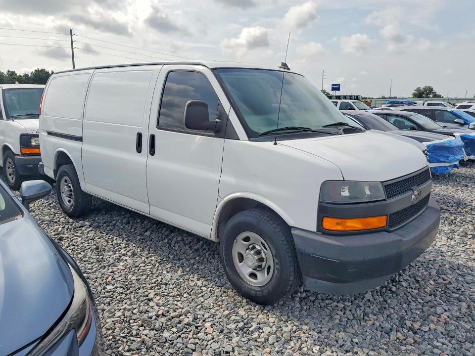2019 CHEVROLET EXPRESS G2500 — Фото 4 из 13