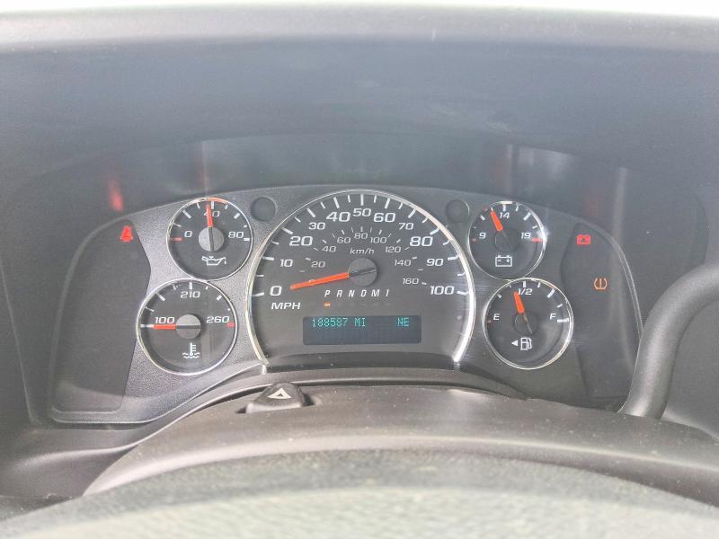 2019 CHEVROLET EXPRESS G2500 — Фото 9 из 13