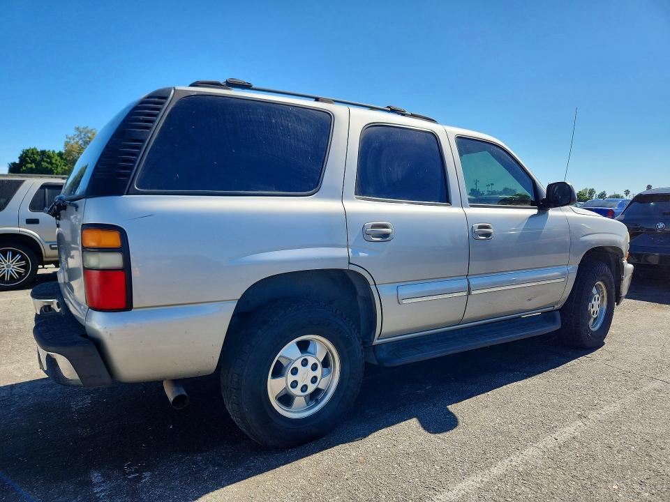 2004 CHEVROLET TAHOE C1500 — Фото 3 из 13
