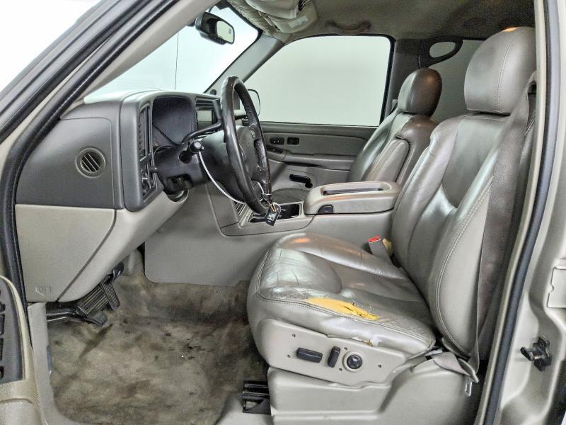 2004 CHEVROLET TAHOE C1500 — Фото 7 из 13