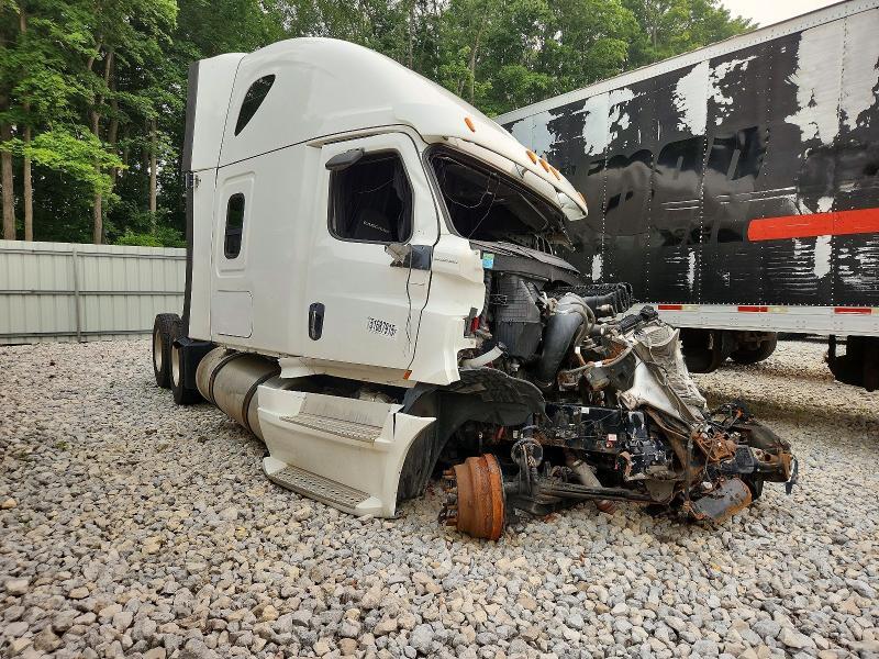 2018 FREIGHTLINER CASCADIA 126 SEMI TRUCK