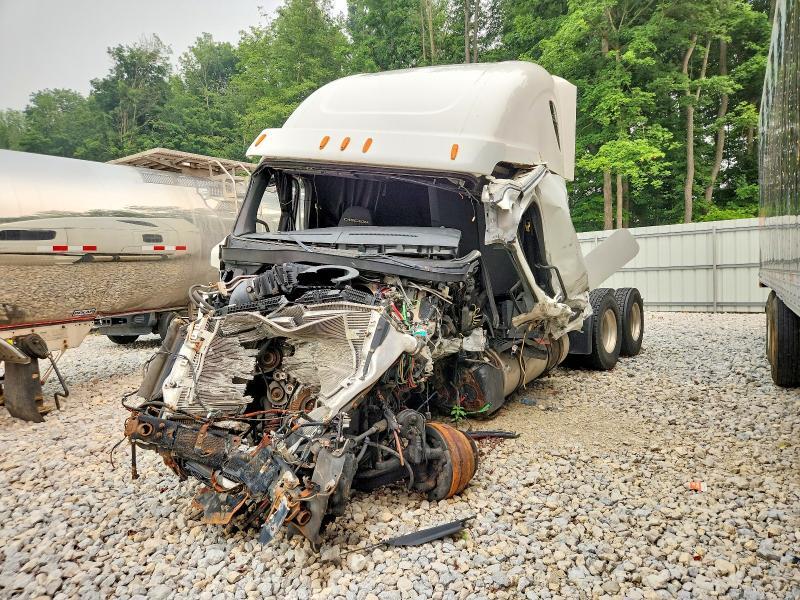 2018 FREIGHTLINER CASCADIA 126 SEMI TRUCK — Фото 2 из 10