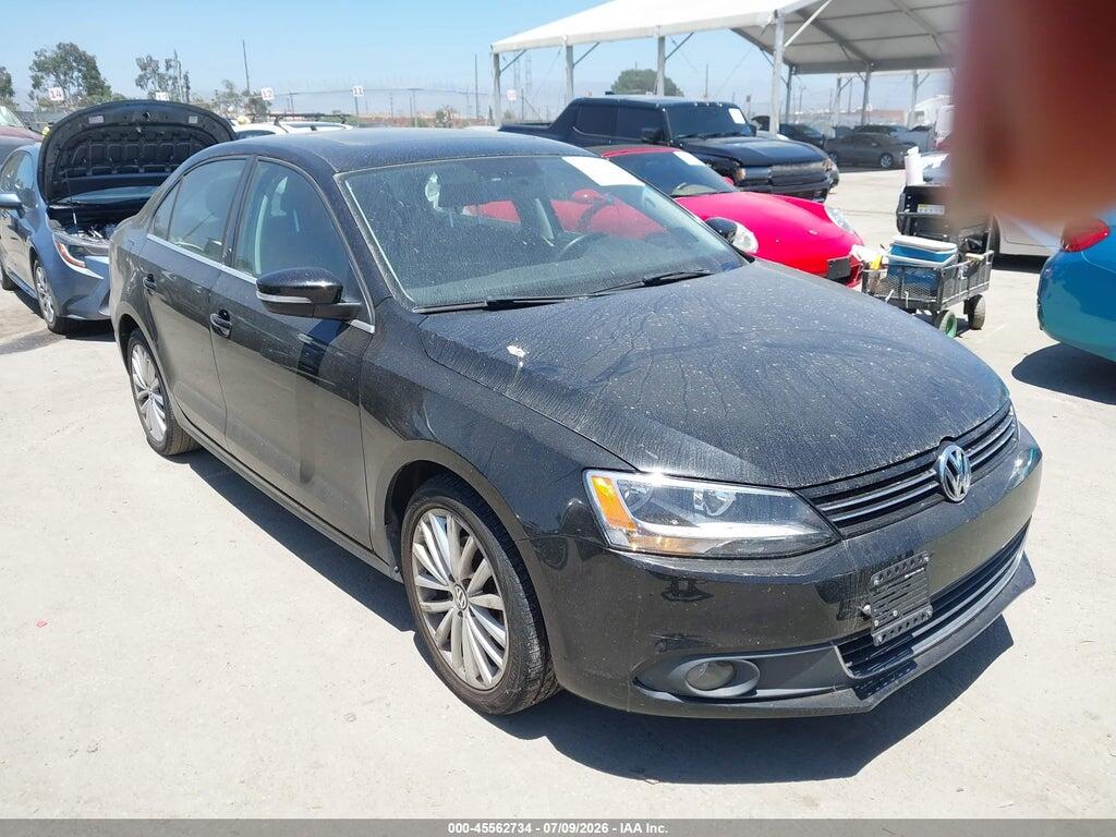 3VWLX7AJ1DM391409 2013 VOLKSWAGEN JETTA photo no. 1