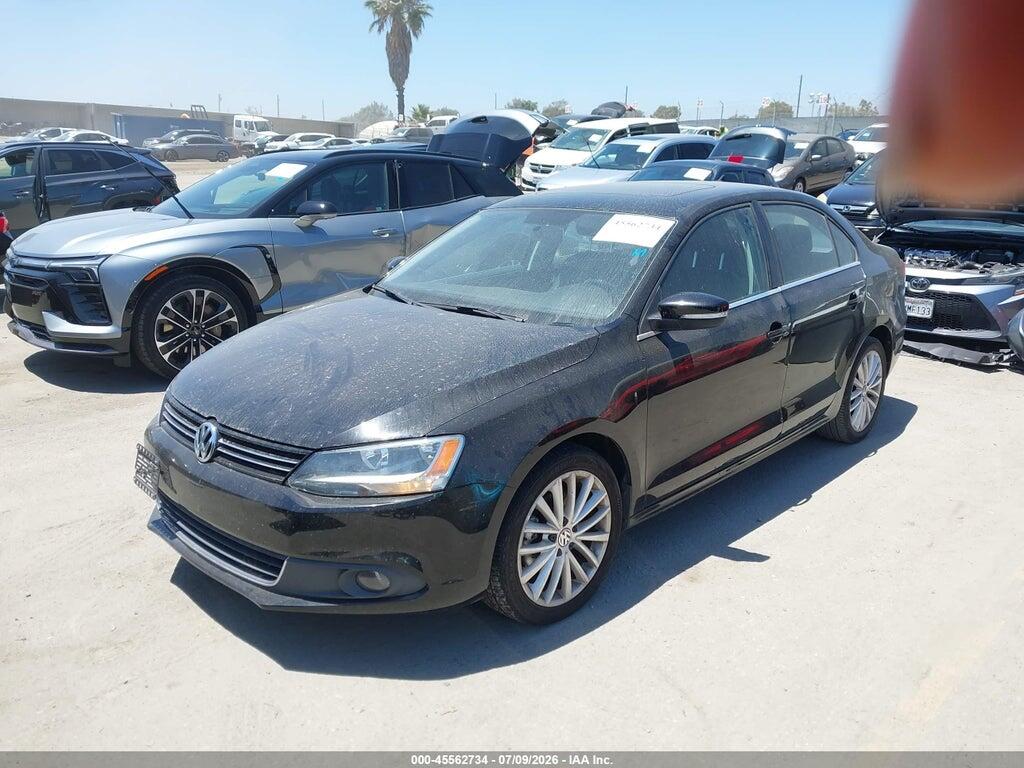 3VWLX7AJ1DM391409 2013 VOLKSWAGEN JETTA photo no. 2