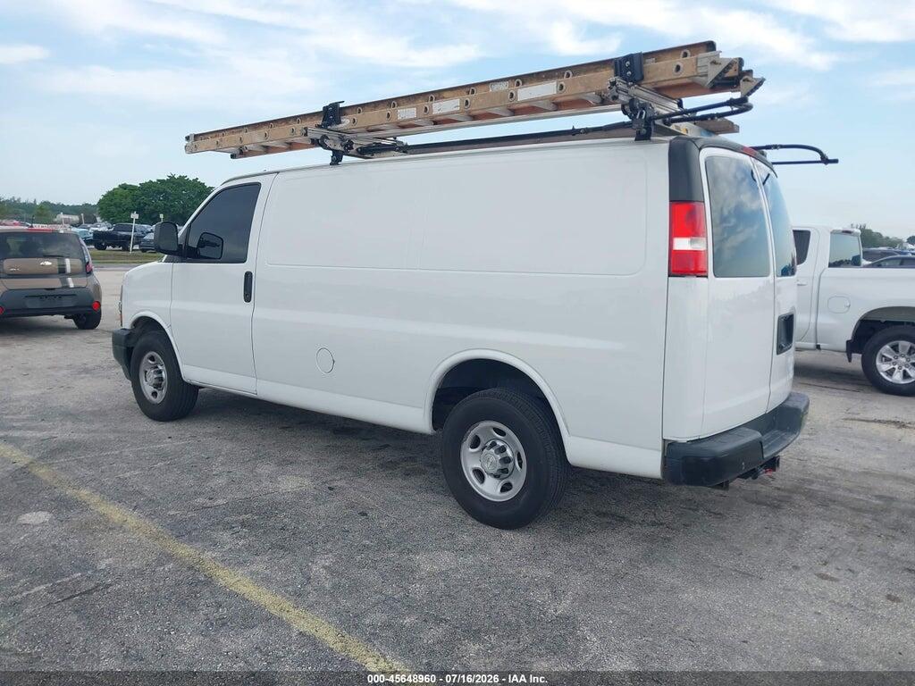 1GCWGAFG3K1372834 2019 CHEVROLET EXPRESS 2500 photo no. 3