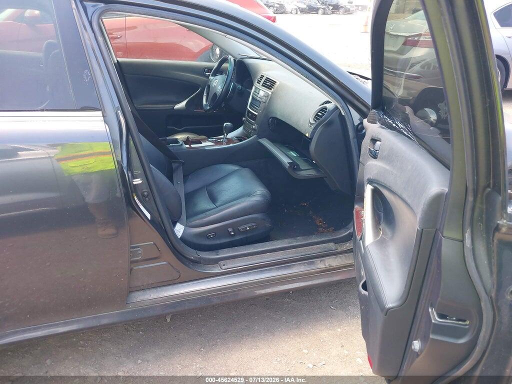 JTHCK262072011864 2007 LEXUS IS 250 photo no. 5