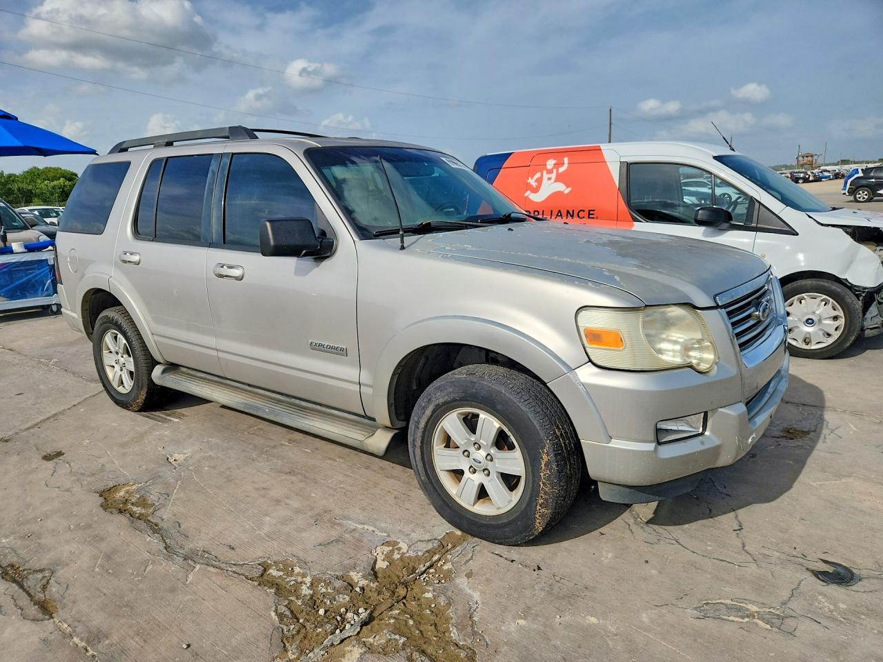 1FMEU73E88UA59534 2008 FORD EXPLORER photo no. 4