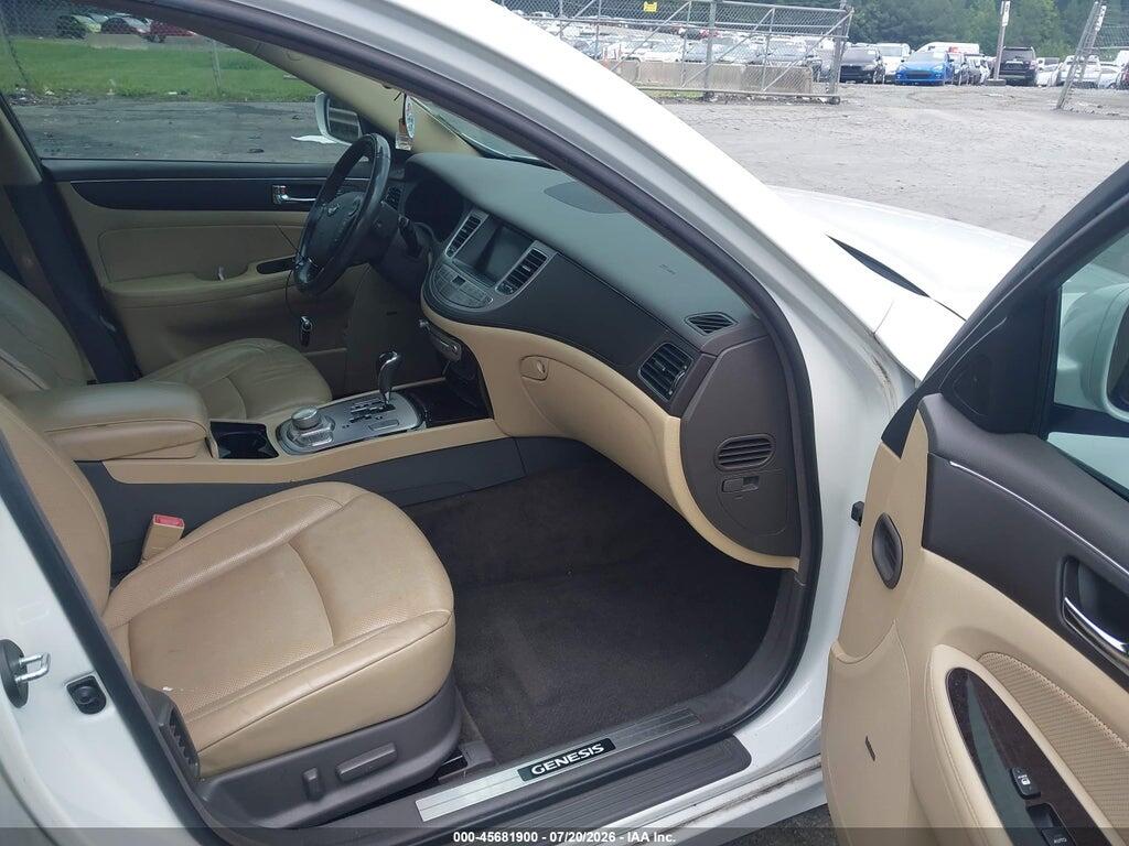 KMHGC4DF8AU070282 2010 HYUNDAI GENESIS photo no. 5