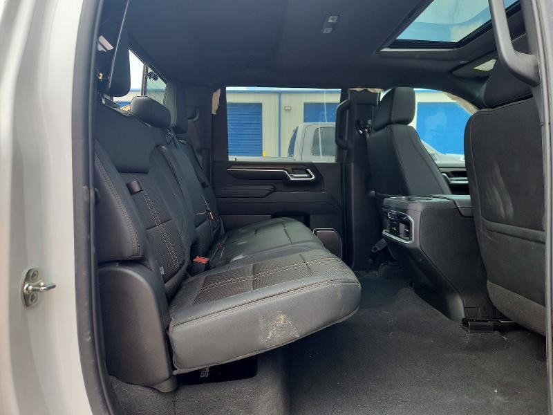 2026 CHEVROLET SILVERADO K2500 HIGH COUNTRY — Фото 10 из 13
