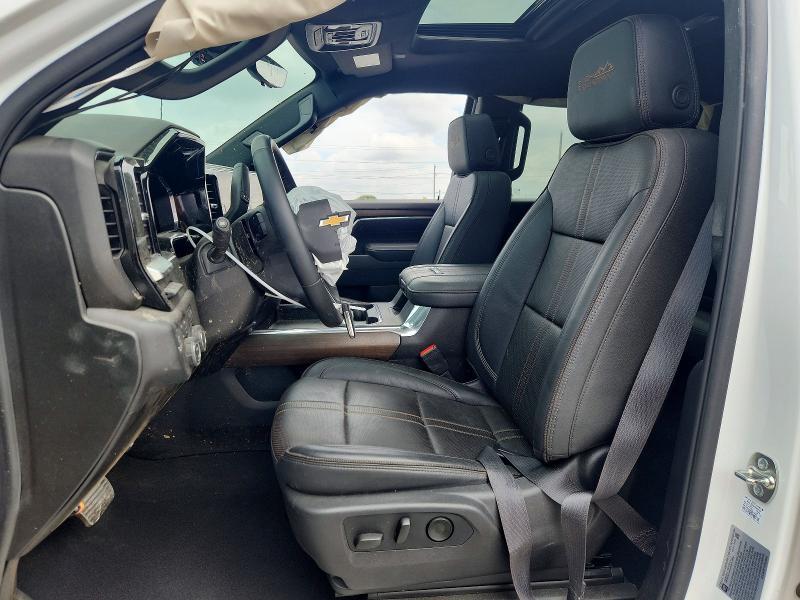 2026 CHEVROLET SILVERADO K2500 HIGH COUNTRY — Фото 7 из 13