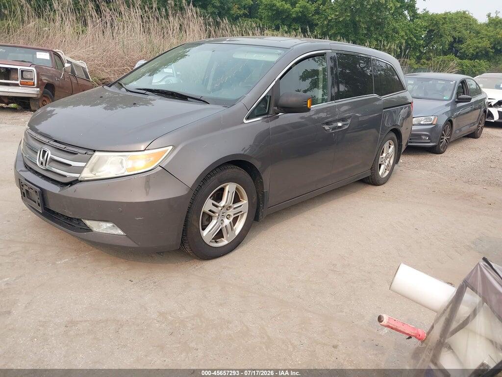 5FNRL5H94DB011590 2013 HONDA ODYSSEY photo no. 2