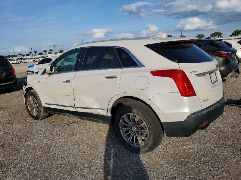 2018 CADILLAC XT5 LUXURY — Фото 2 из 13