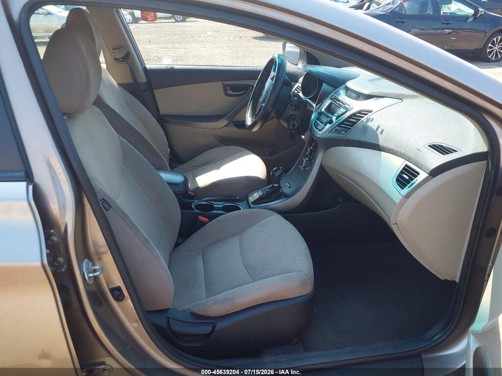 5NPDH4AE5GH715056 2016 HYUNDAI ELANTRA photo no. 5