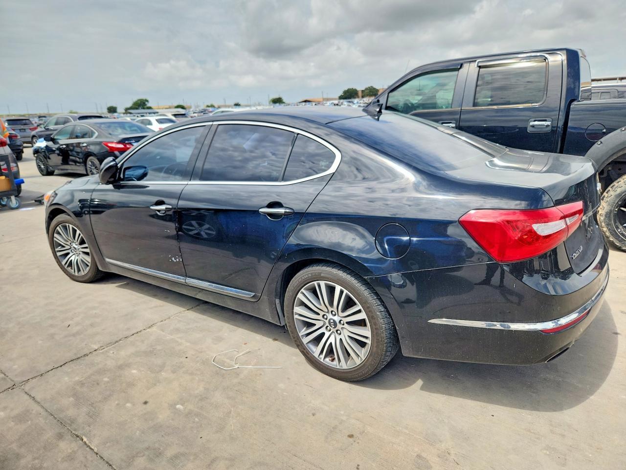 2016 KIA CADENZA LUXURY — Фото 2 из 12