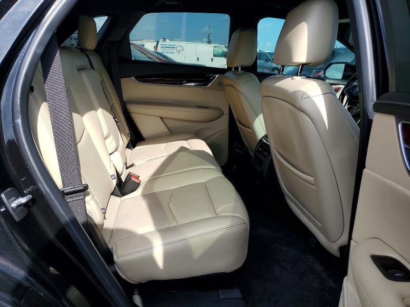 2018 CADILLAC XT5 PREMIUM LUXURY — Фото 10 из 12