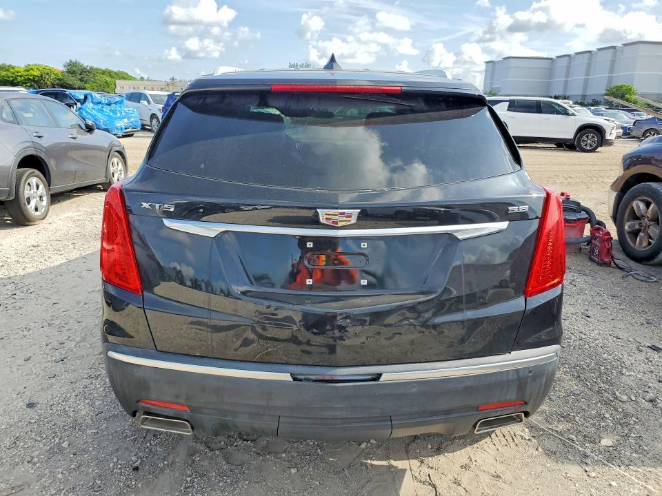 2018 CADILLAC XT5 PREMIUM LUXURY — Фото 6 из 12