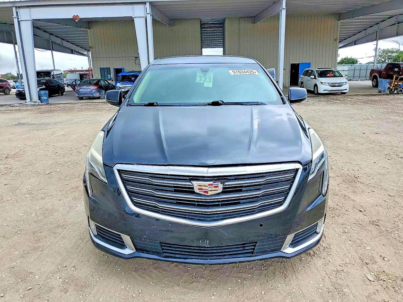 2018 CADILLAC XTS LUXURY — Фото 5 из 13