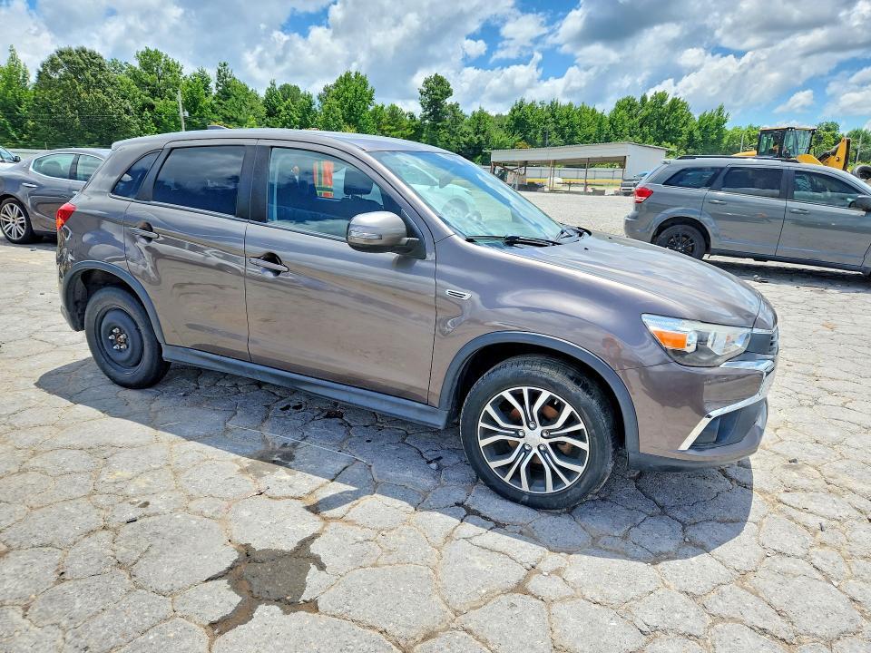 2017 MITSUBISHI OUTLANDER SPORT ES — Фото 4 из 13