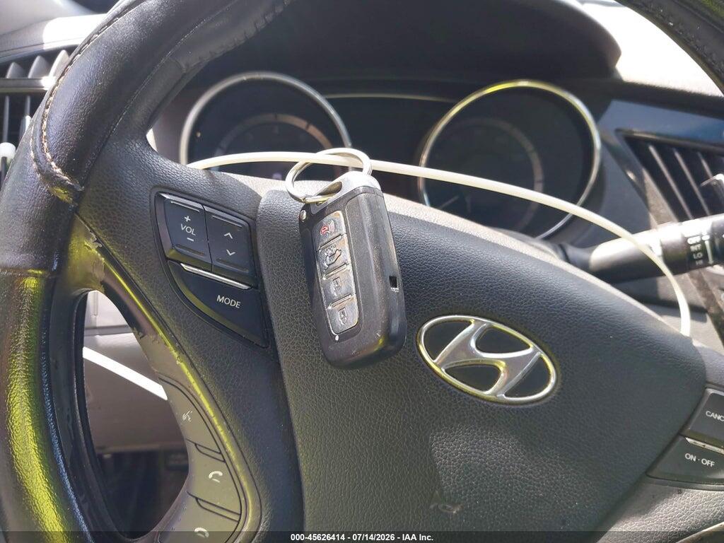 5NPEC4AC6BH032504 2011 HYUNDAI SONATA photo no. 11