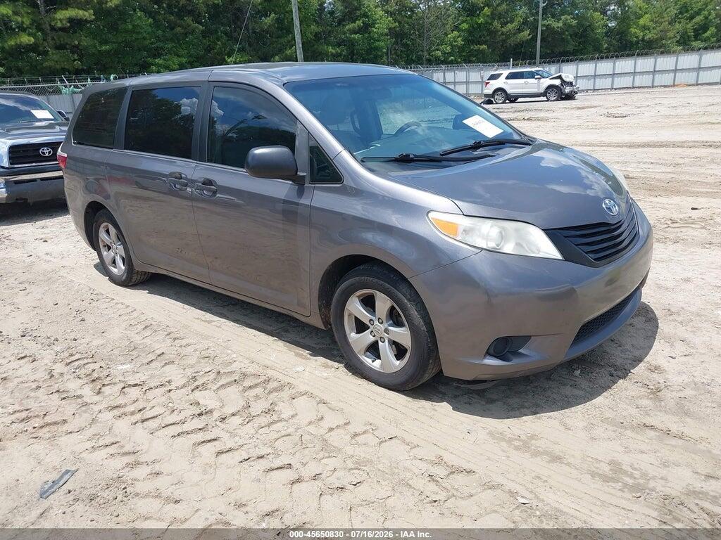 5TDZZ3DC9HS879042 2017 TOYOTA SIENNA photo no. 1