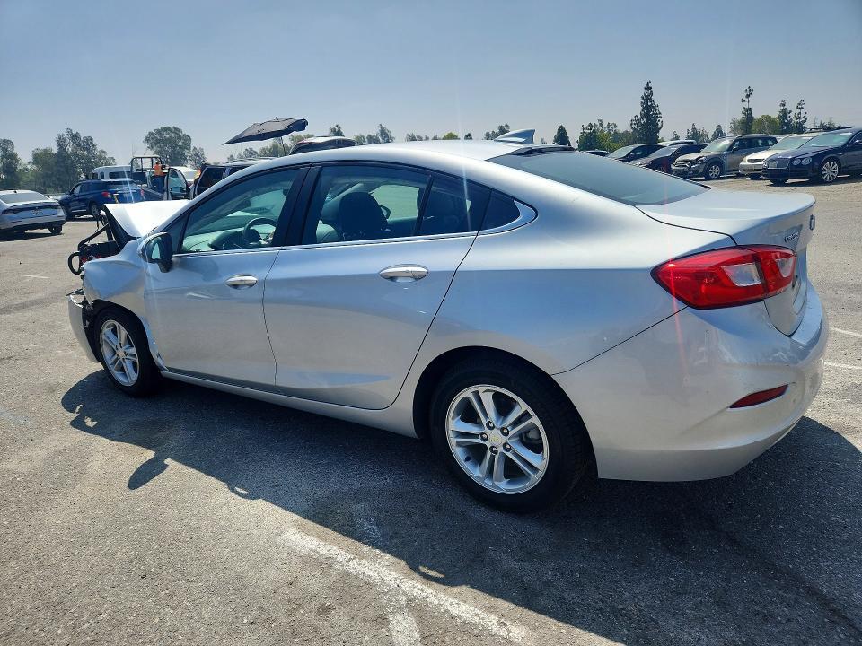2018 CHEVROLET CRUZE — Фото 2 из 12