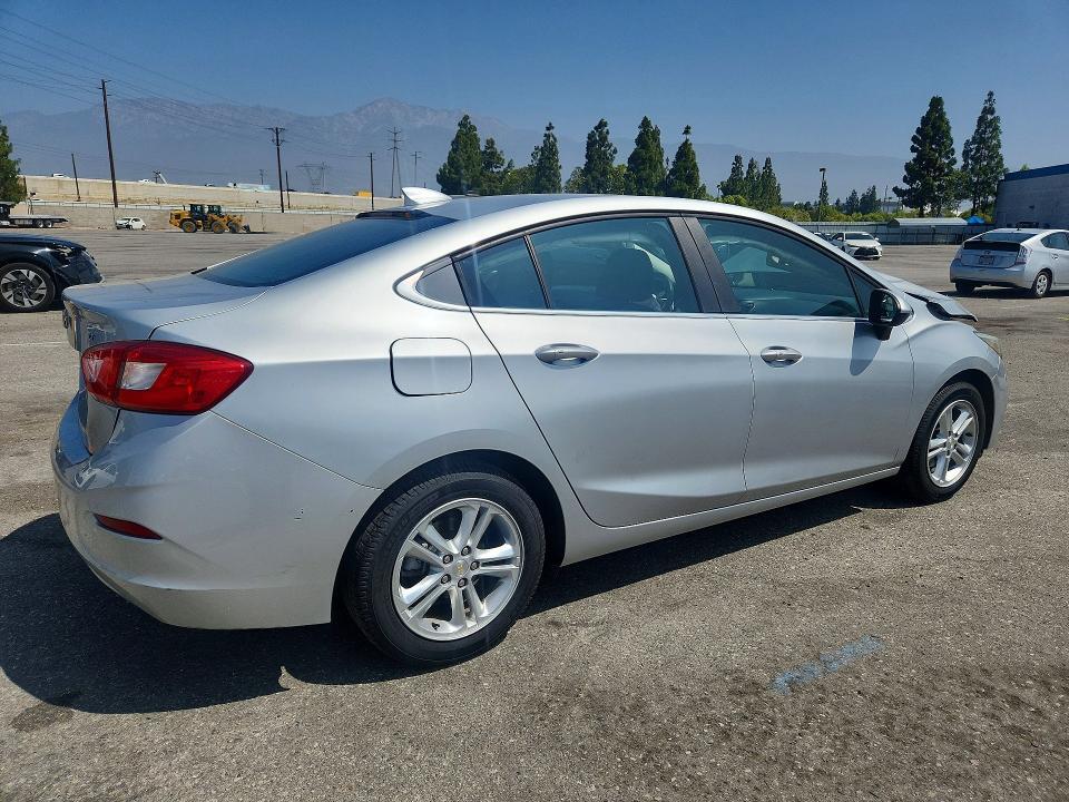 2018 CHEVROLET CRUZE — Фото 3 из 12