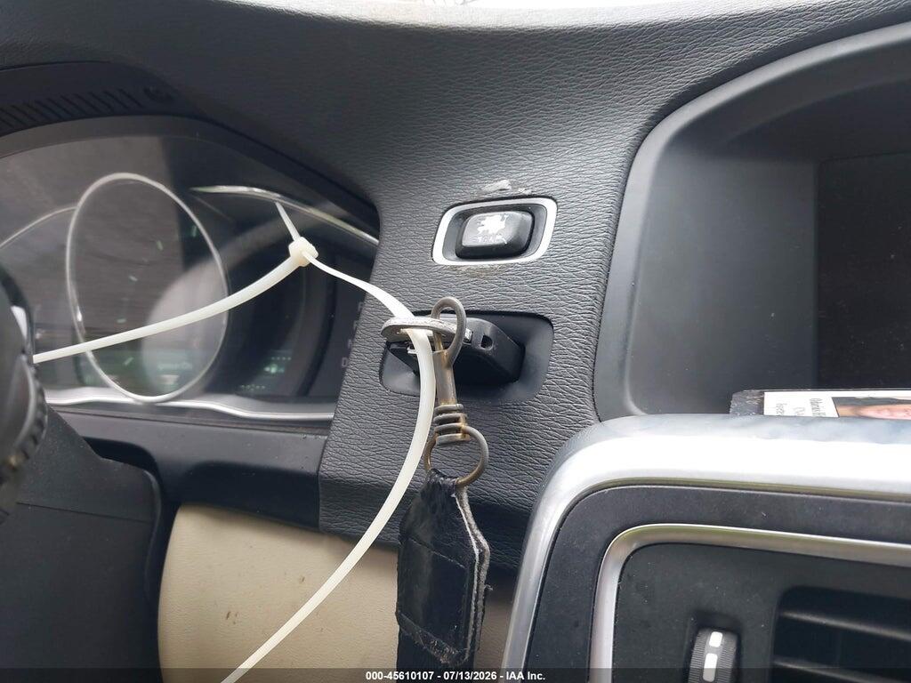 YV1612TB4F1317969 2015 VOLVO S60 photo no. 11