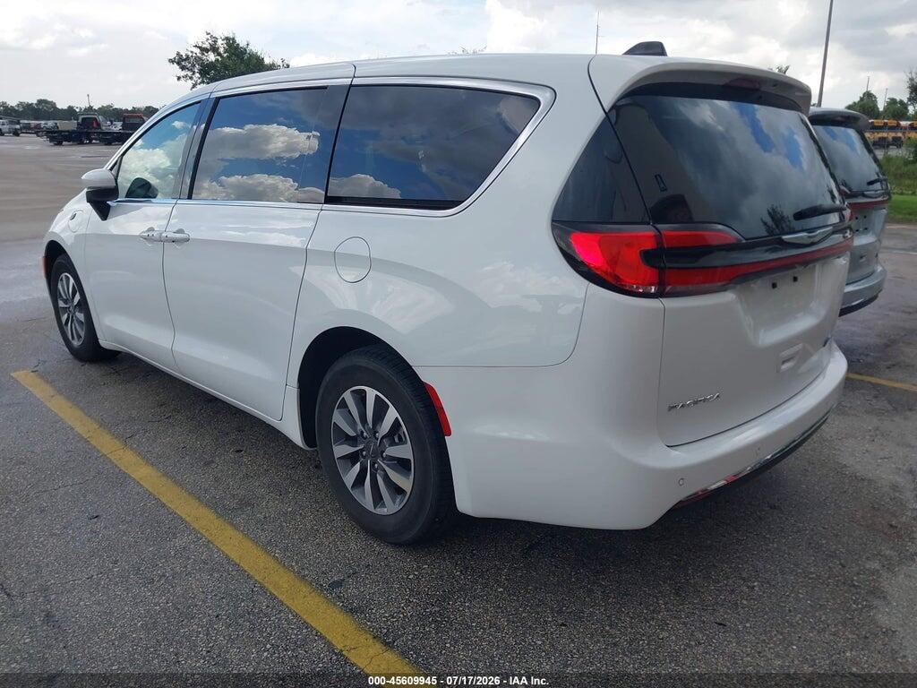 2C4RC1L71PR622300 2023 CHRYSLER PACIFICA HYBRID photo no. 3