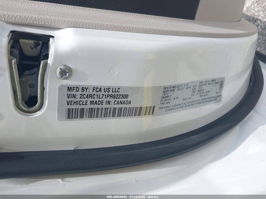 2C4RC1L71PR622300 2023 CHRYSLER PACIFICA HYBRID photo no. 9