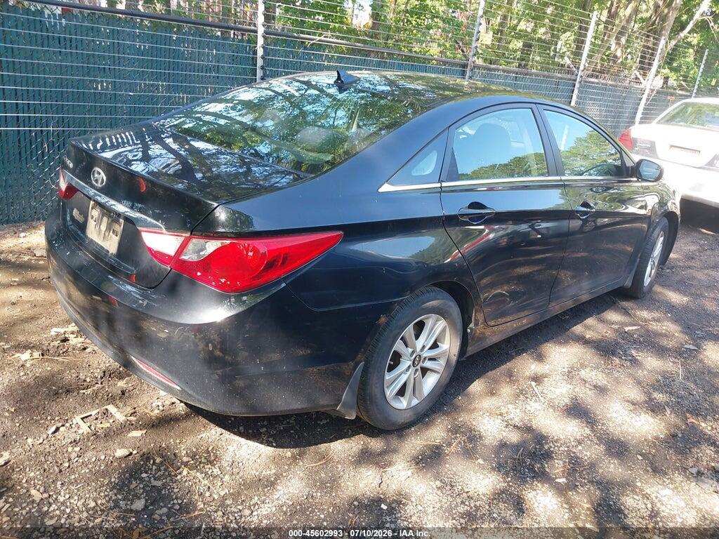 5NPEB4AC7CH342455 2012 HYUNDAI SONATA photo no. 4