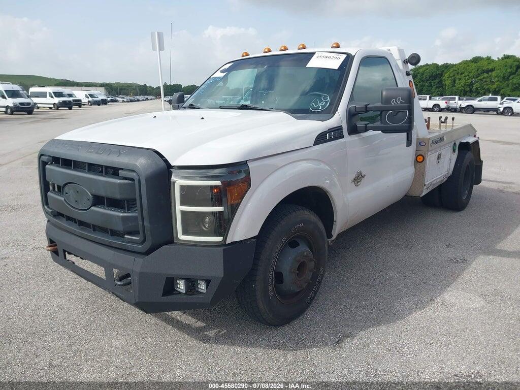 1FDRF3GT5DEA16724 2013 FORD F-350 CHASSIS photo no. 2