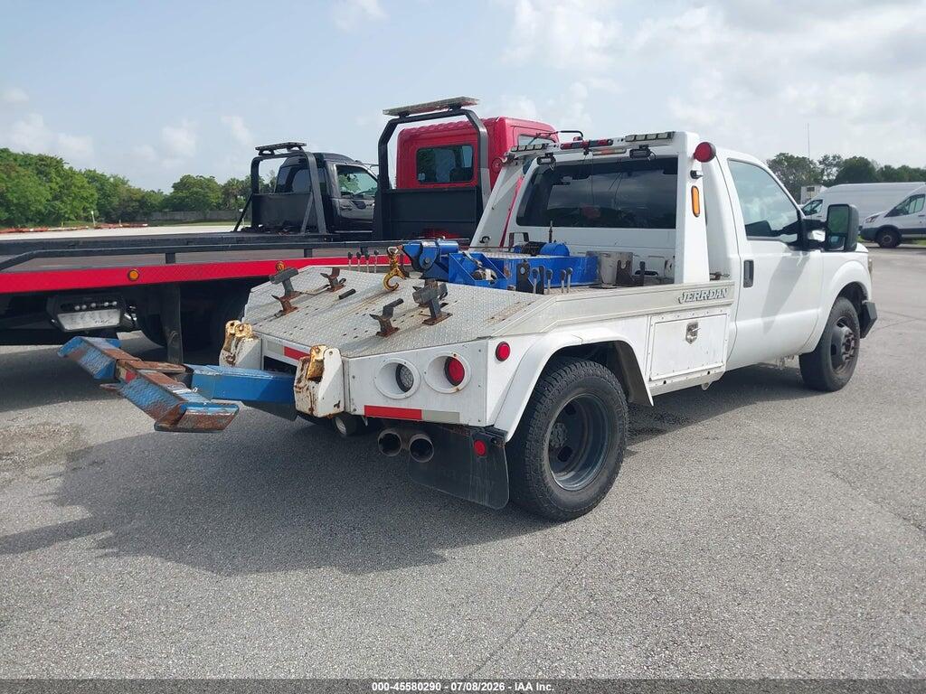 1FDRF3GT5DEA16724 2013 FORD F-350 CHASSIS photo no. 4
